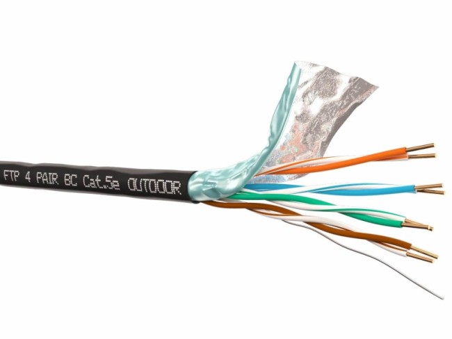 Кабель Cabletech FTP4 cat.5e, одножильный, экранированный, Cu, для наружных работ 3м Кабель Cabletech FTP4 cat.5e, одножильный, экранированный, Cu, для наружных работ 3м