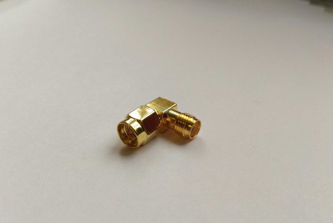 Переходник SMA (папа) - SMA (мама) угловой (аналог S-412), 50 Ом