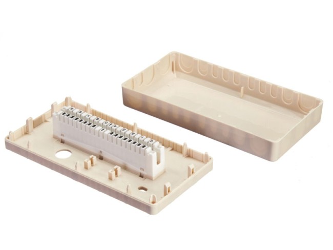 Коробка распределительная с 1 плинтом 10 пар пластиковая (16,5см*3,8см*8,7см), защёлка Коробка распределительная с 1 плинтом 10 пар пластиковая (16,5см*3,8см*8,7см), защёлка