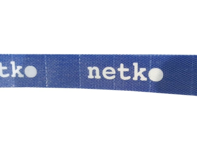 Лента-липучка многоразовая 10мм*3м, с насечками для отрыва (каждые 2 см), синяя NETKO Optima Лента-липучка многоразовая 10мм*3м, с насечками для отрыва (каждые 2 см), синяя NETKO Optima