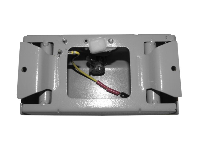 Коробка распределительная на 1 (макс d кабеля 10мм) плинт металлическая (7*13,5*7,3см), замок Коробка распределительная на 1 (макс d кабеля 10мм) плинт металлическая (7*13,5*7,3см), замок